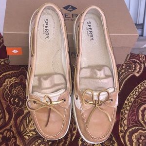 Sperry Top-Siders size 11 NWOT